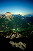 Vercors : Vue nocturne sur le Mont Aiguille depuis la Tete Chevaliere